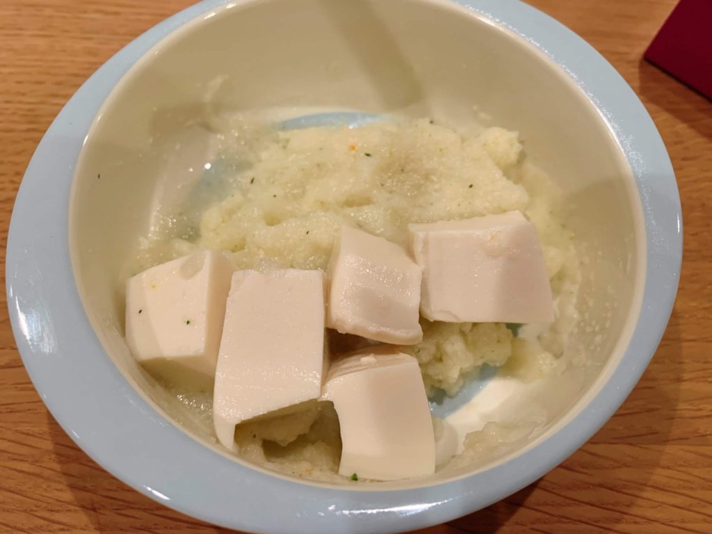 まつやの野菜かゆに豆腐を入れて簡単離乳食